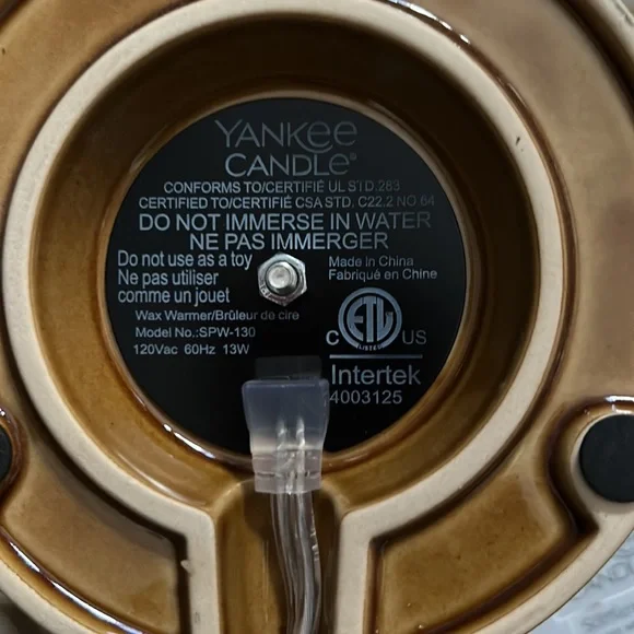 Yankee candle wax warmer with timer - Picture 2 of 7